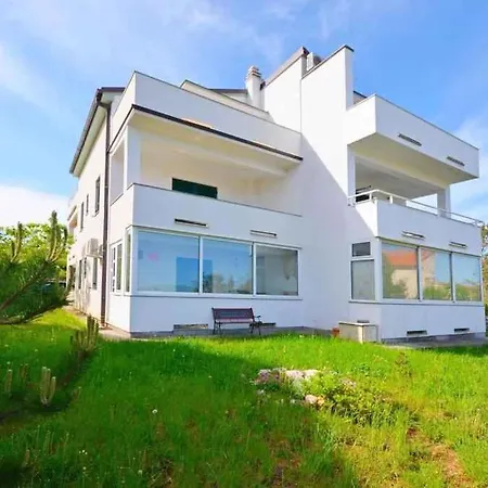 Apartment In Insel Krk 12477