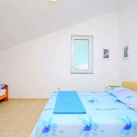 Apartment In Insel Krk 12477